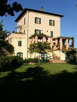 بيرودجا Domus Volumnia Country House المظهر الخارجي الصورة